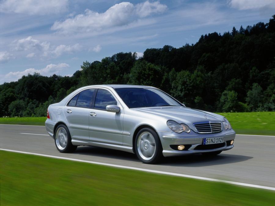  Mercedes-Benz C32 AMG 2001 года  (фото 4 из 14)
